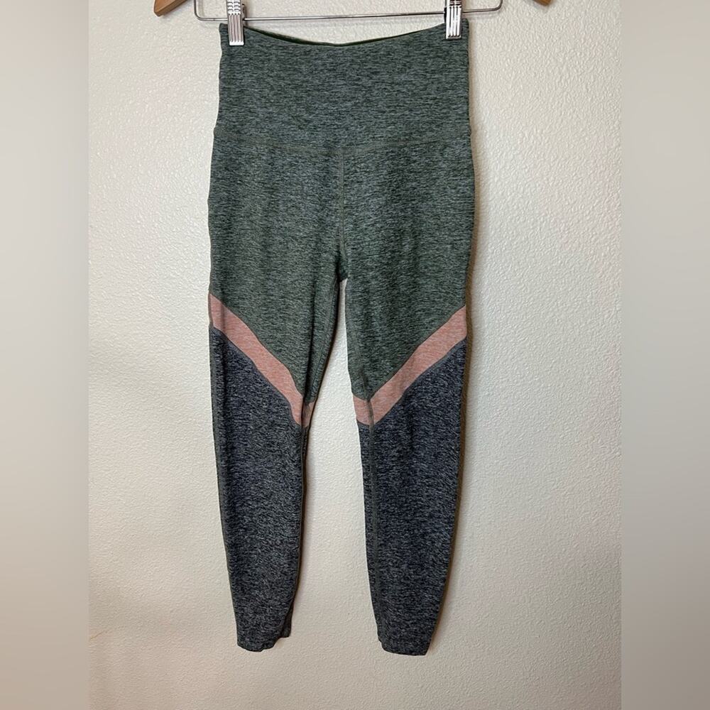 Beyond Yoga Spacedye Tri-Panel Green pink heathered high rise leggings SMALL